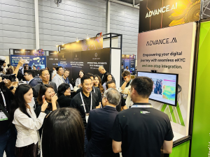 ADVANCE.AI 亮相2025新加坡金融科技节，荣迎新加坡副总理颜金勇莅临展台